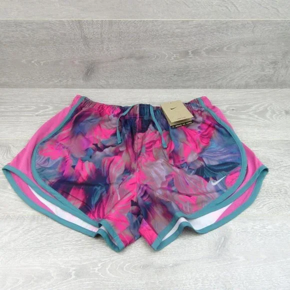 Nike Tempo Gym Running Shorts Womens Size Medium Cosmic Fuchsia NEW - Picture 2 of 9